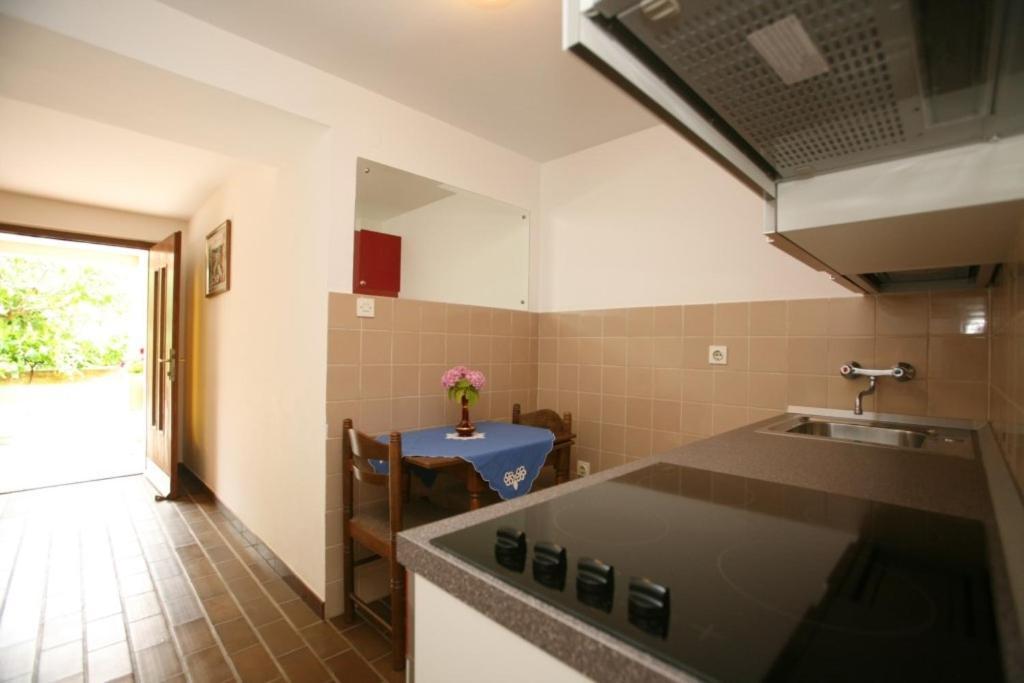 Apartment In With Terrace, Wifi Porec